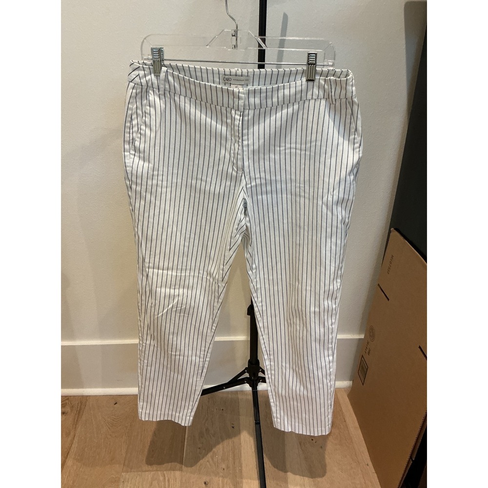 Cato Contemporary Womens 10 Striped Ankle Pants White Navy Blue Cotton Tapered